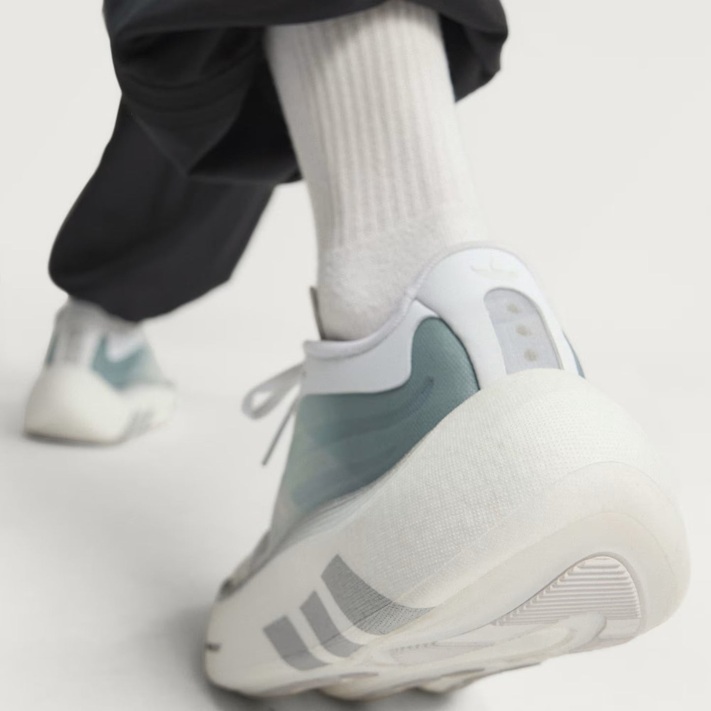 HYPERBOOST EPHR LT SHOES